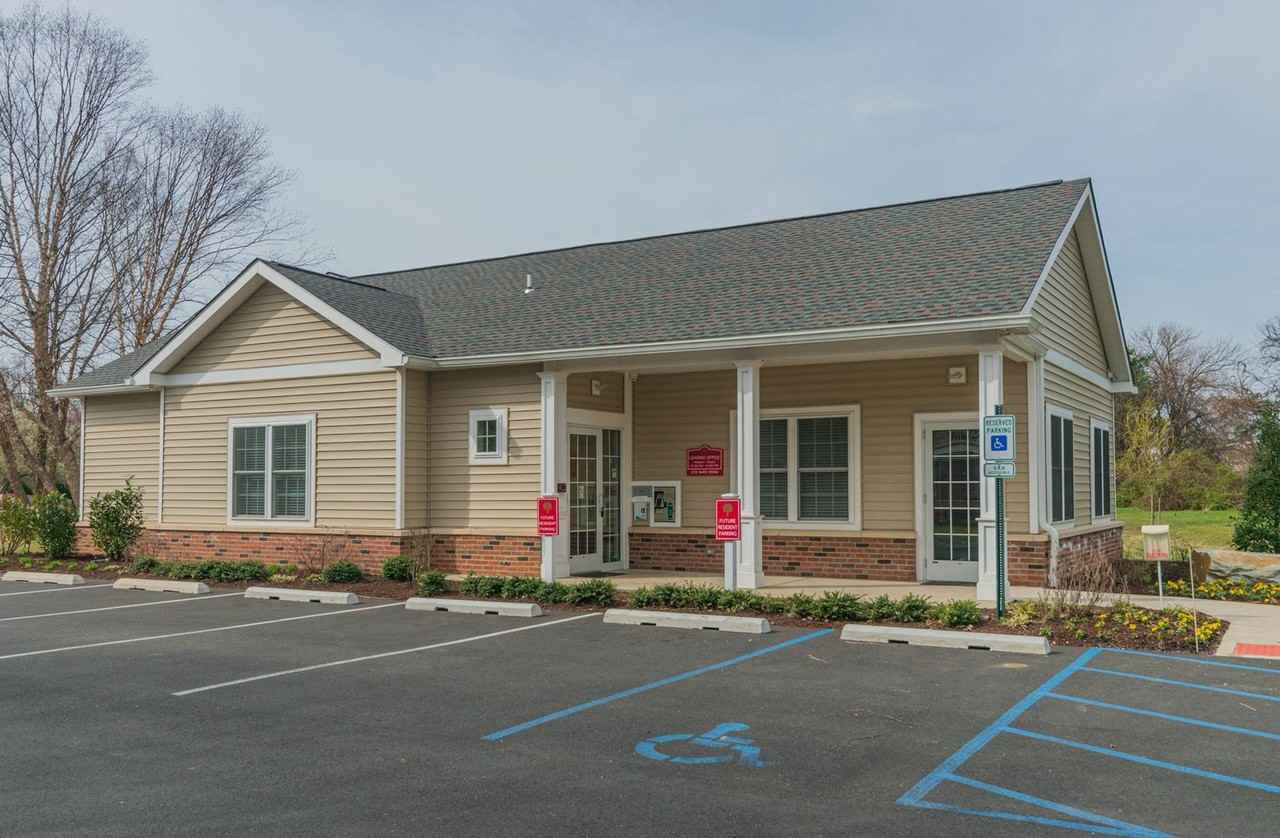 Country Manor Apartments 2151 Lincoln Hwy, Levittown, PA 19056 Zumper