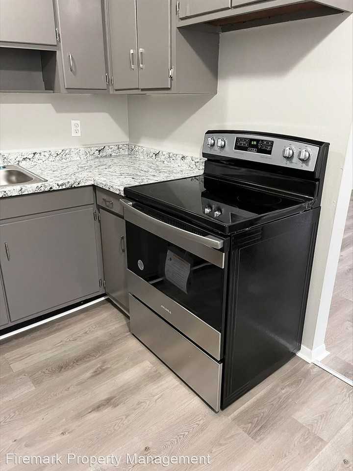 Northview Apartments 2509 Washington Pike 2527, Knoxville, TN 37917