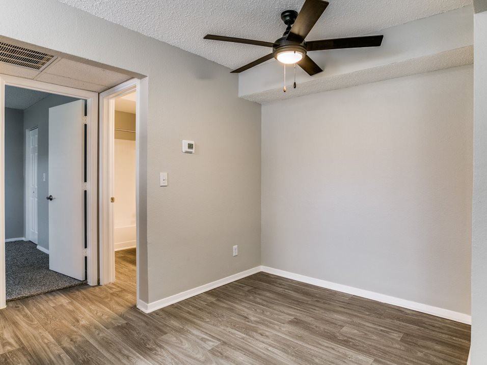 Tides on Timberglen Apartments 3550 Timberglen Rd, Dallas, TX 75287