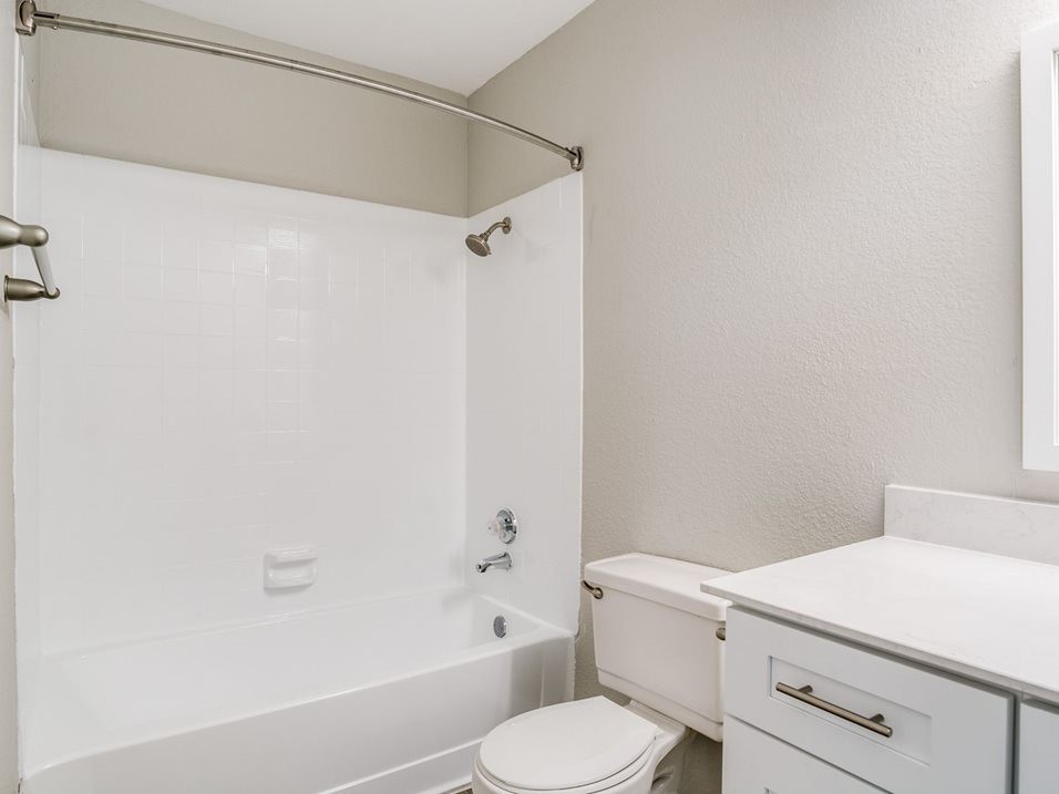 Tides on Timberglen Apartments 3550 Timberglen Rd, Dallas, TX 75287