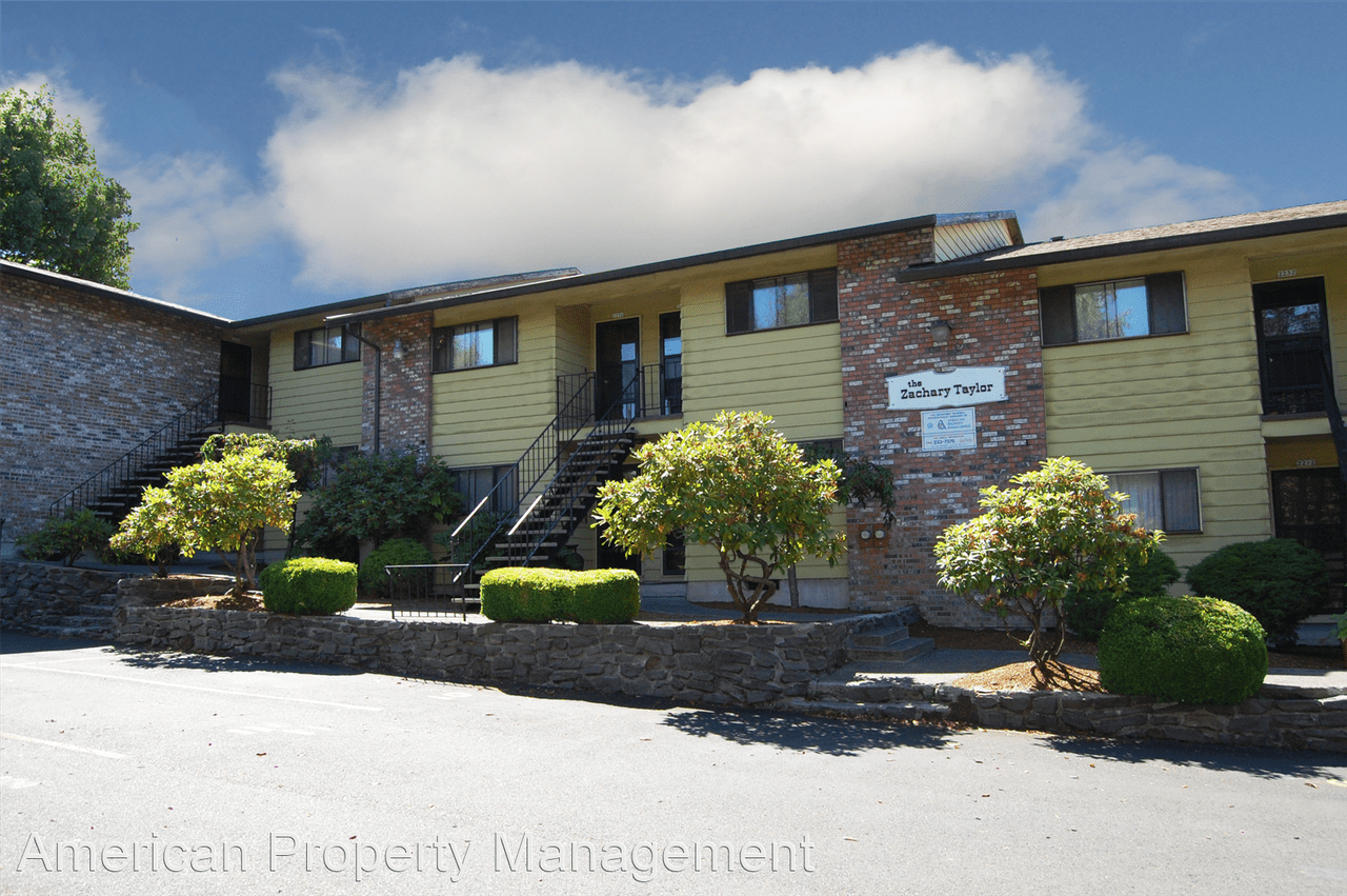 Zachary Taylor Apartments 2204 Se Taylor St 2242, Portland, OR 97214
