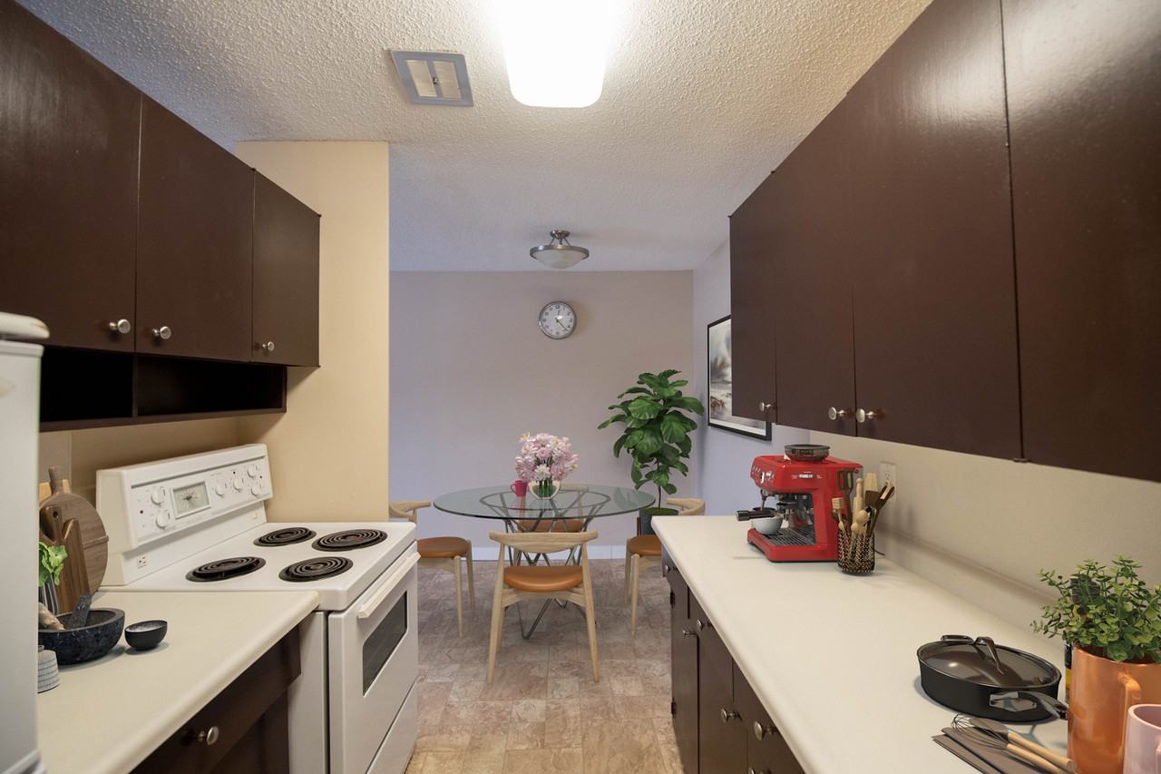 Grenoble Manor Apartments 415 Rue St Jean Baptiste, Winnipeg, MB R2H