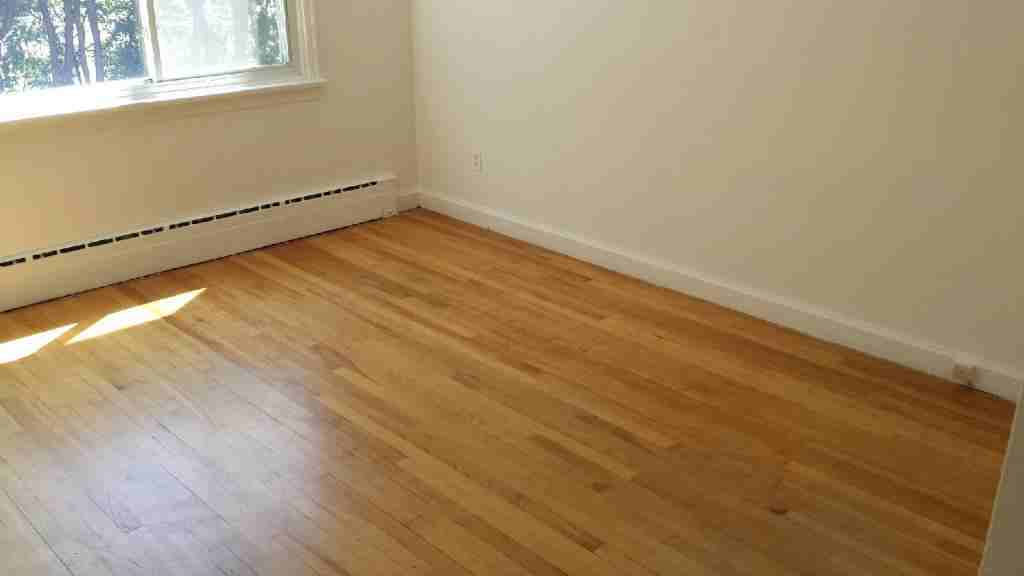 1530 Gilles St Apartments in Heron Park, Ottawa, ON K1H 8E4 Zumper