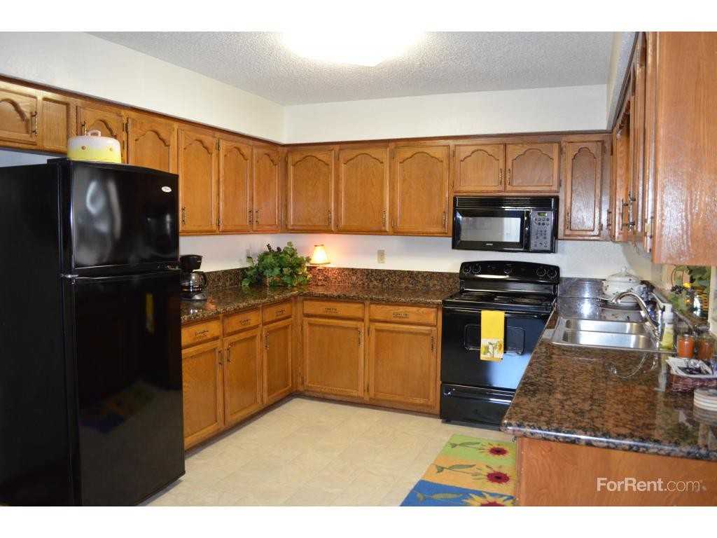 Chapel Oaks Apartments 3606 NE Independence Ave, Lee's Summit, MO