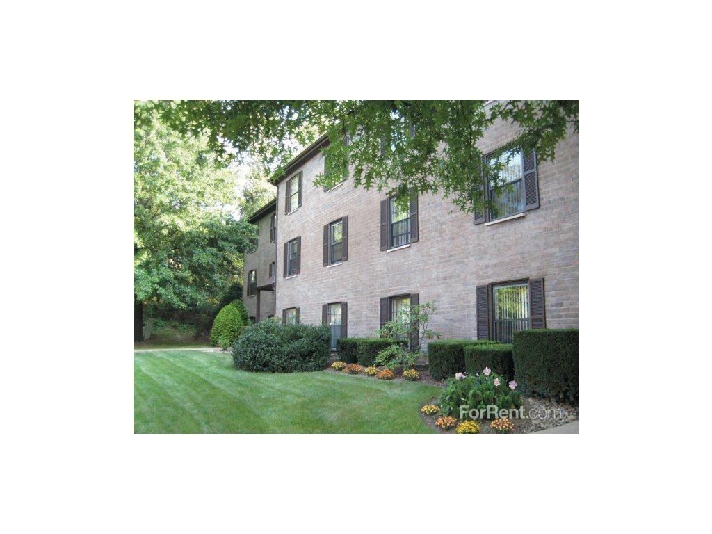 Beacon Hill Apartments 7237 Beacon Hill Dr, Wilkinsburg, PA 15221