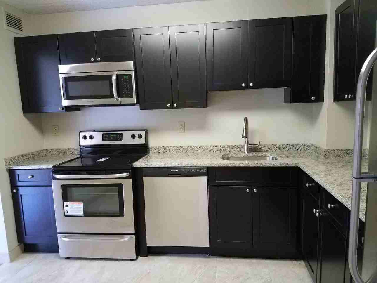 The PIERRE Apartments 185 Prospect Ave, Hackensack, NJ 07601 Zumper