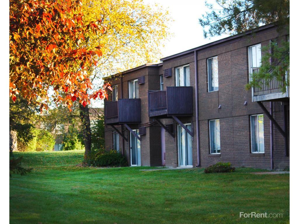 Compton Groves Apartments 7701 Clovernook Ave, Cincinnati, OH 45231