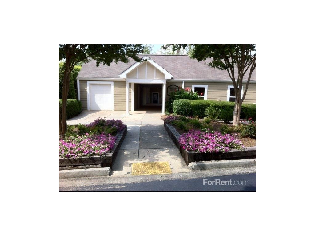 Bradford Apartments and Townhomes 100 Castor Dr, Norcross