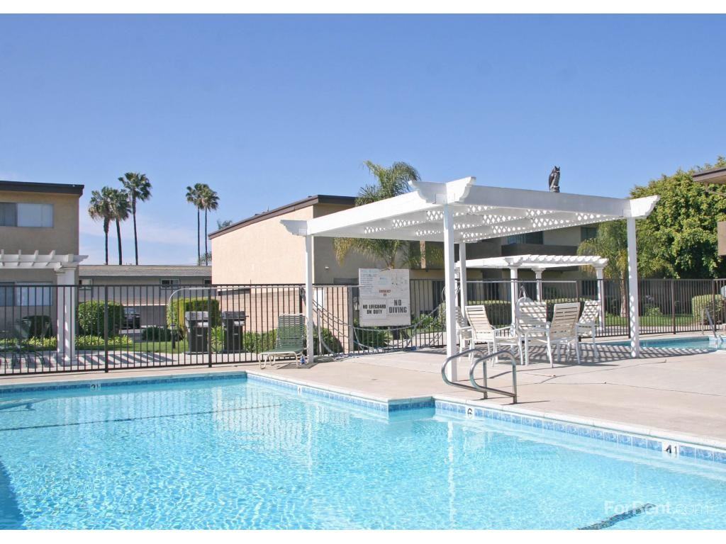 Cypress Park Townhomes Apartments 9621 Graham St, Cypress, CA 90630