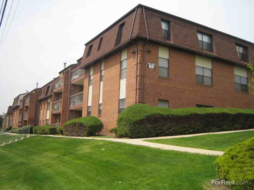 Hillside Gardens Apartments 1200 Sunnyview Oval, Woodbridge, NJ 08832
