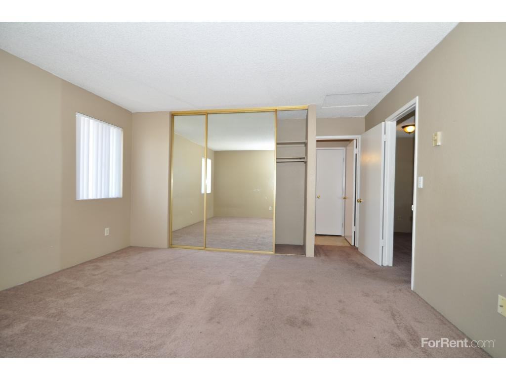 Vale Terrace Apartments in Vista, Vista, CA 92084 Zumper