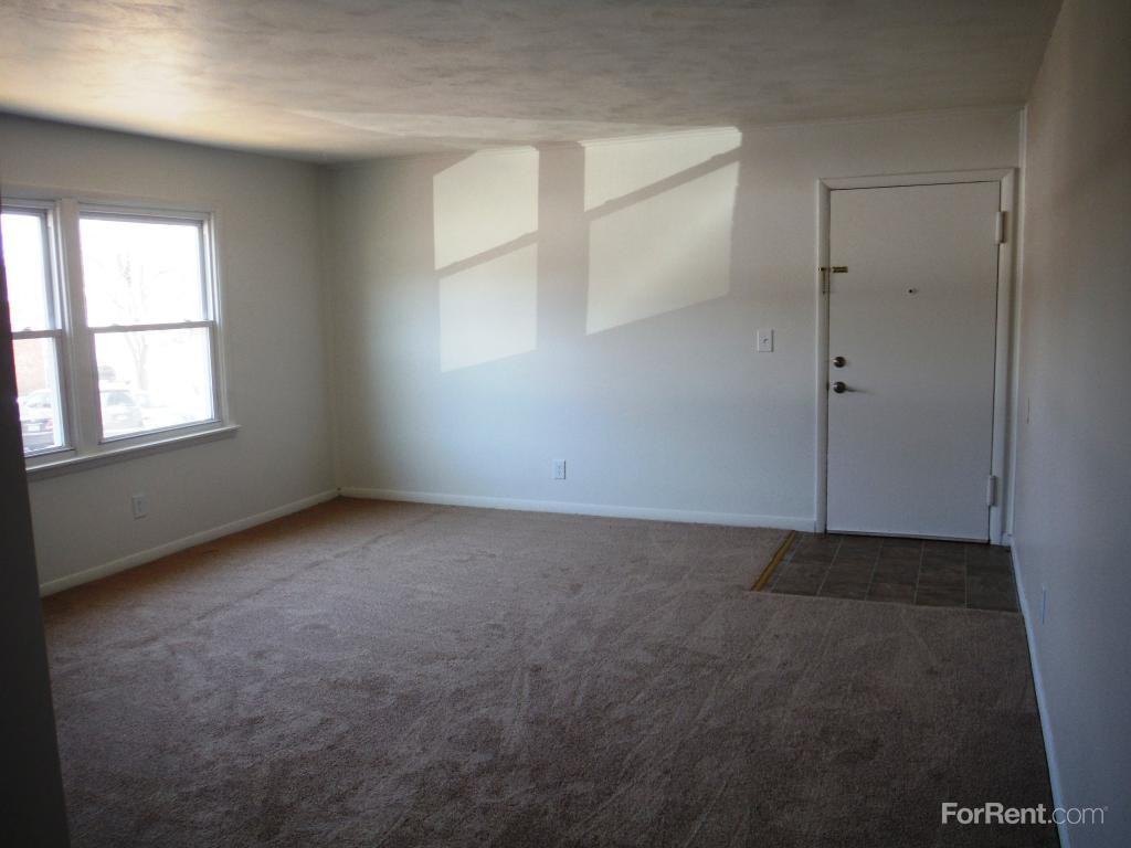 Elm Hill Estates Apartments 100 Eagle Ln, Camillus, NY 13031 Zumper