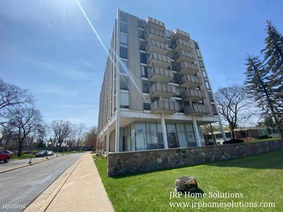 715 W Michigan Ave Apartments in Jackson, MI 49201 Zumper