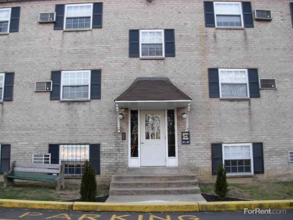 Cornwells Station Apartments 717 Station Ave, Bensalem, PA 19020 Zumper