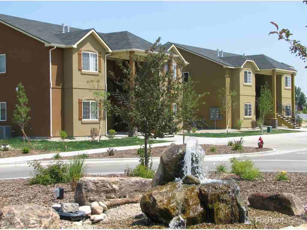 Paradigm Property Solutions Apartments 4822 N Rosepoint Way, Meridian