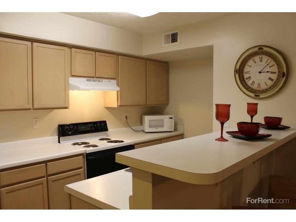 Willow Oaks Apartments 6003 Jo Danielle Place, Suite E, Louisville