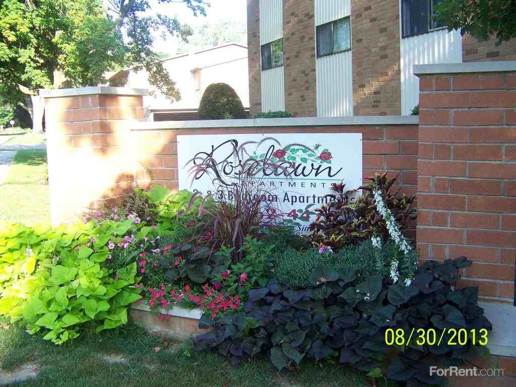 Roselawn Apartments 1105 W 10th St, La Porte, IN 46350 Zumper