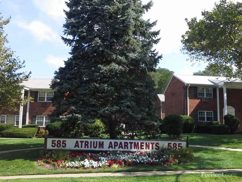 Atrium Apartments 585 Bloomfield Ave, West Caldwell, NJ 07006 Zumper