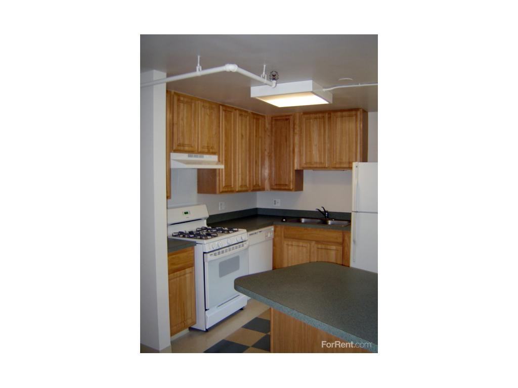 Hilliard Towers Family Apartments 2031 S Clark St, Chicago, IL 60616