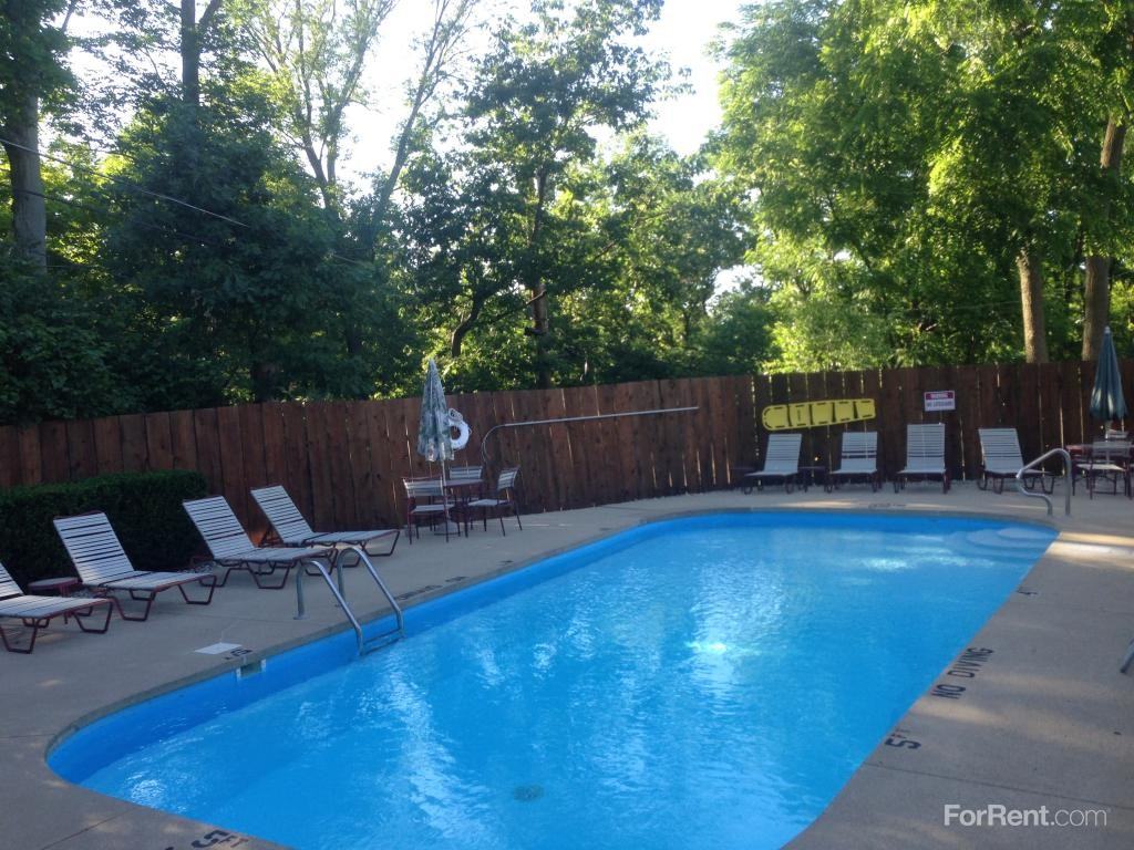 Miami Bluffs & King Richard Apartments 6373 N Springboro Pike, Dayton