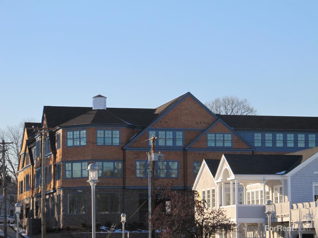 Metro Star Apartments/Milford 50 Cherry St, Milford city, CT 06460