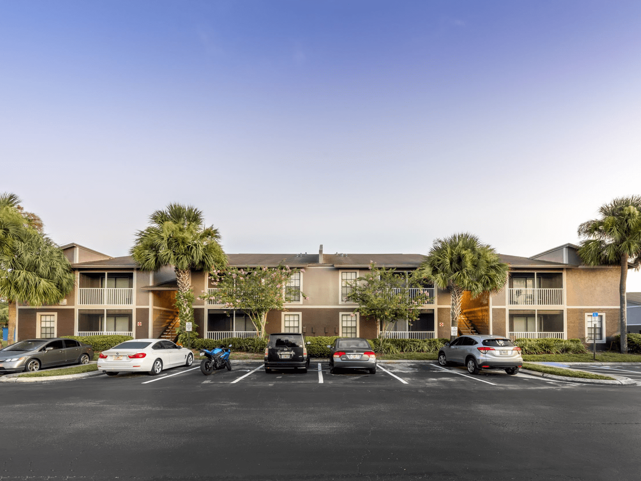 Willow Lake Crossing Apartments 26675 Players Cir, Lutz, FL 33559