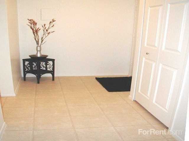 Westgate VI Apartments 45265 Gateway Rd, Novi, MI 48377 Zumper