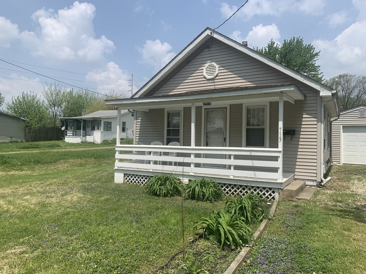 713 East Avenue, Peoria Heights, IL 61616 1 Bedroom House for