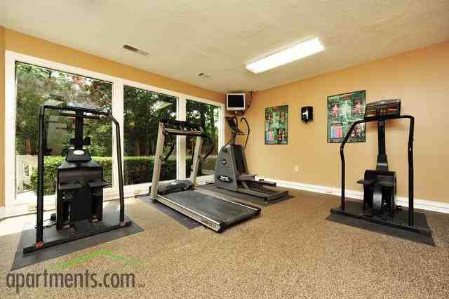 Crossroads Apartment Homes Apartments 716 Zimalcrest Dr, Columbia, SC