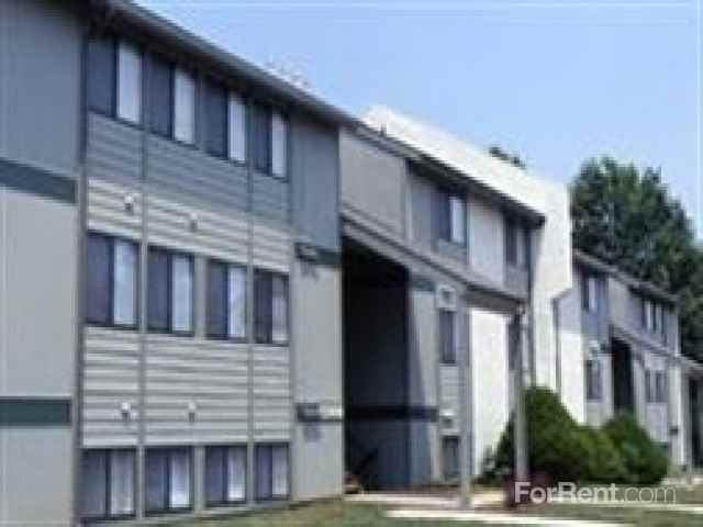 Cottonwood Park Apartments 14010 W 63rd Terrace, Shawnee, KS 66216