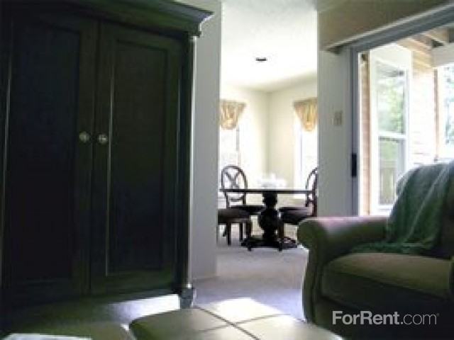 Briarwood Meadows Apartments 940 Quaker Ln, Warwick, RI 02818 Zumper