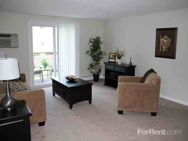 The Glenbrook At Rocky Hill Apartments 100 Robinson Rd, Rocky Hill