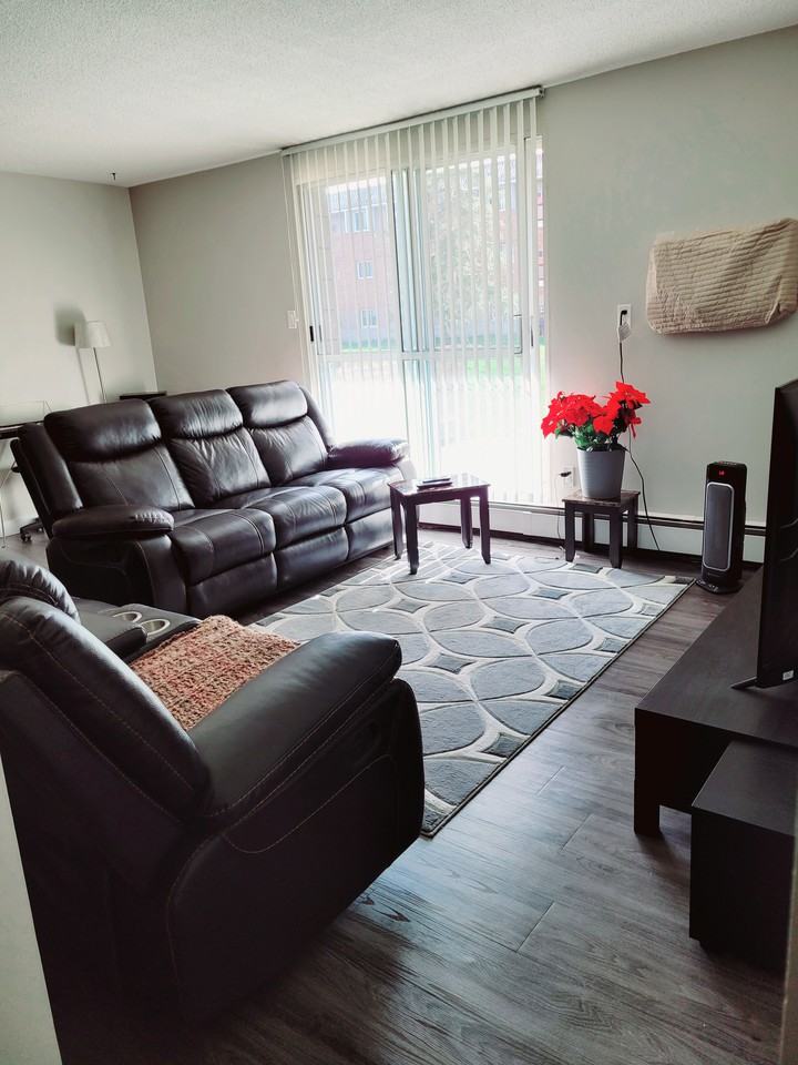 838 Cavalier Drive 115 115, Winnipeg, MB R2Y 1Z9 1 Bedroom Apartment