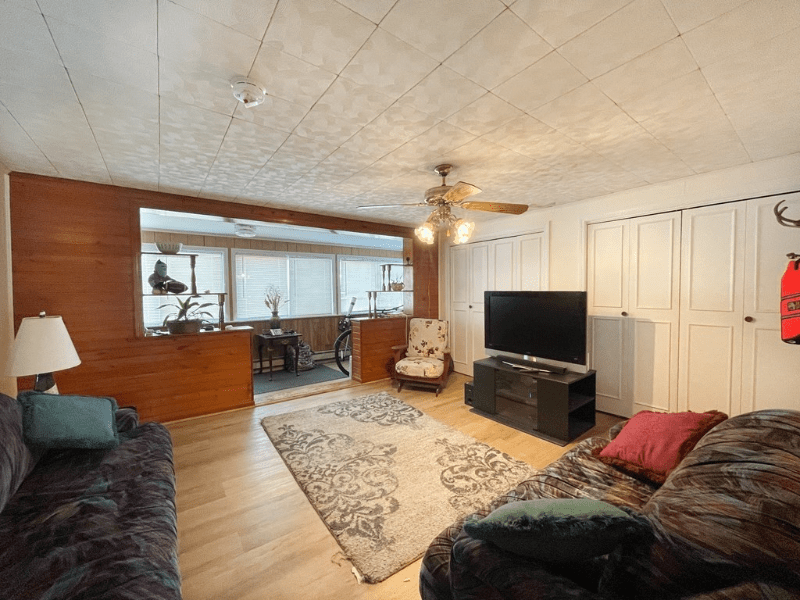 39 Cedar St, Lowell, MA 01852 3 Bedroom Apartment for Rent PadMapper
