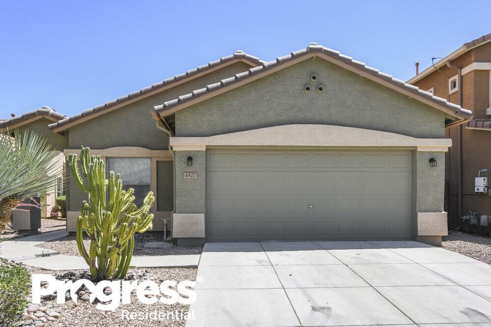 4527 W Fortune Dr, Anthem, AZ 85086 3 Bedroom Apartment for Rent