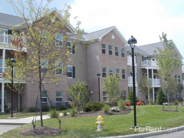 Springwood Place Apartments 865 Maxtown Rd, Westerville, OH 43082