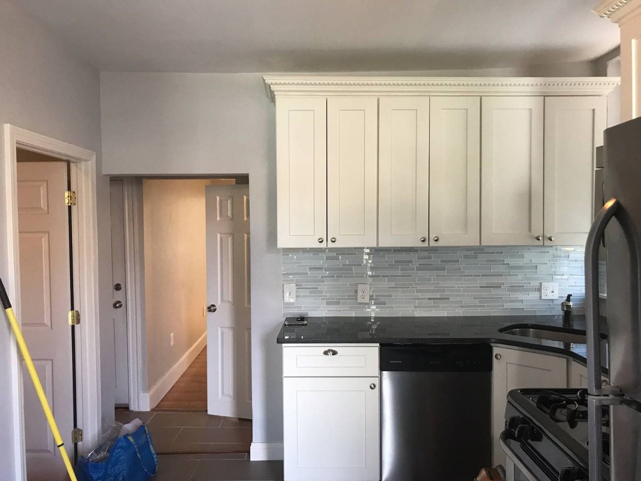 27 Chelsea St 2, Boston, MA 02128 3 Bedroom Apartment for Rent