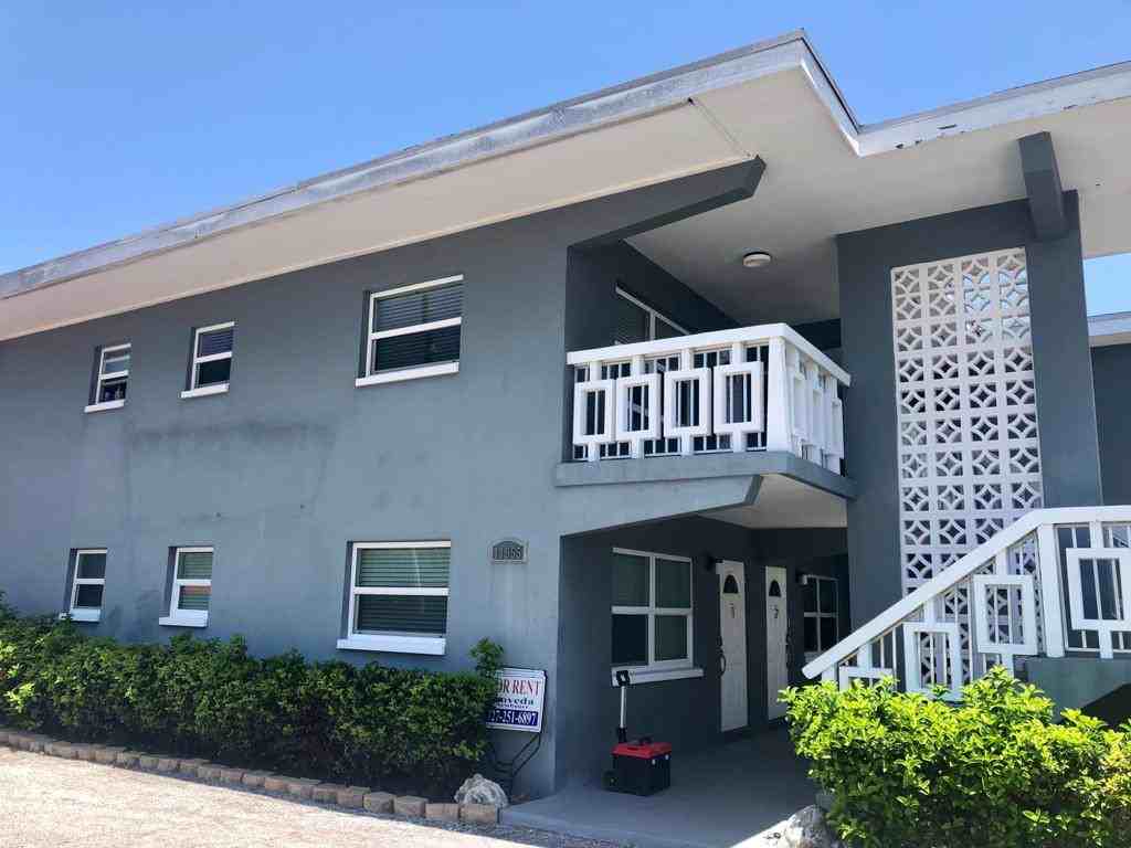 11955 3rd St E 2, Treasure Island, FL 33706 1 Bedroom Apartment for