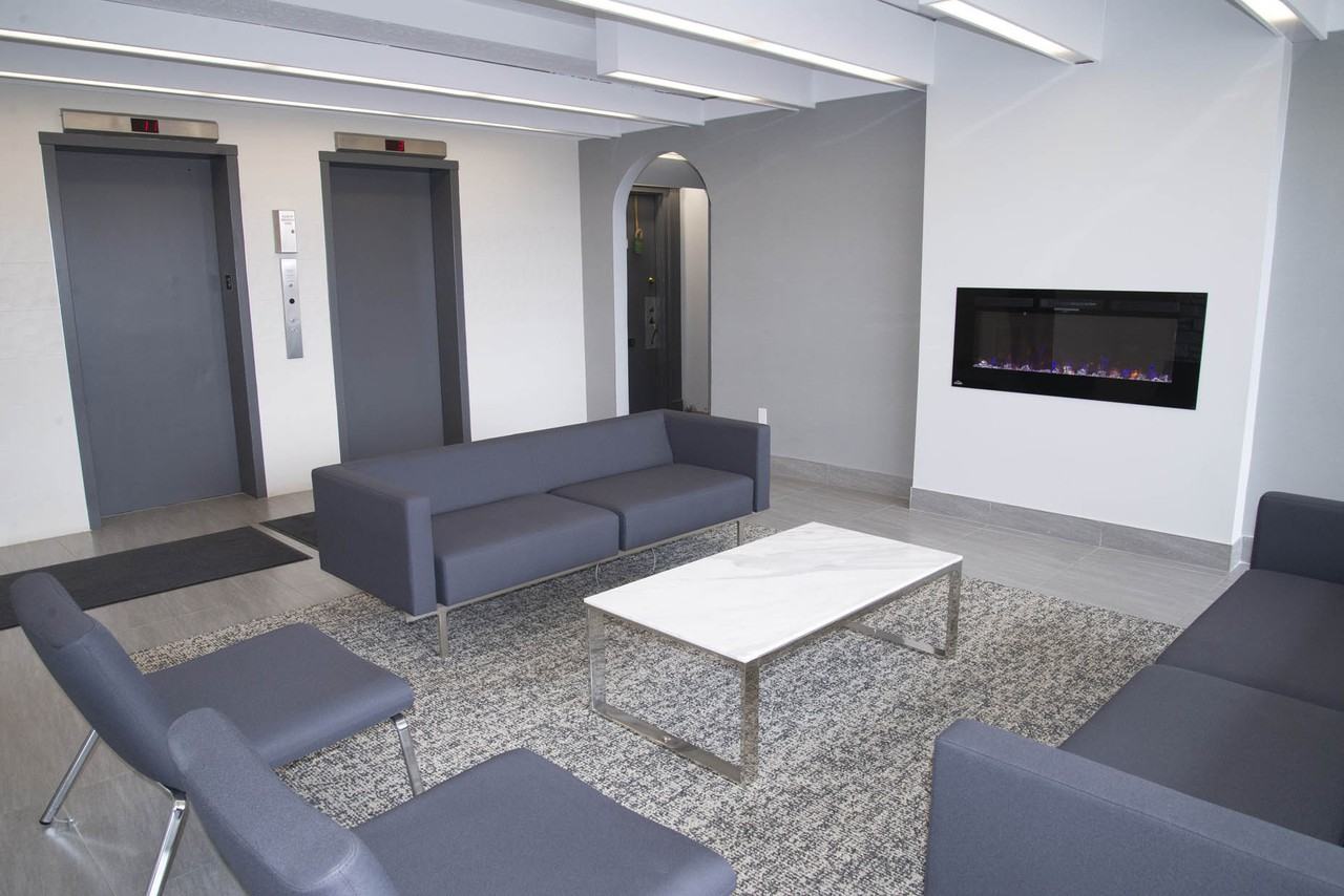 Parkview Kingston Apartments 84 Runnymede Rd, Kingston, ON K7M 2A2