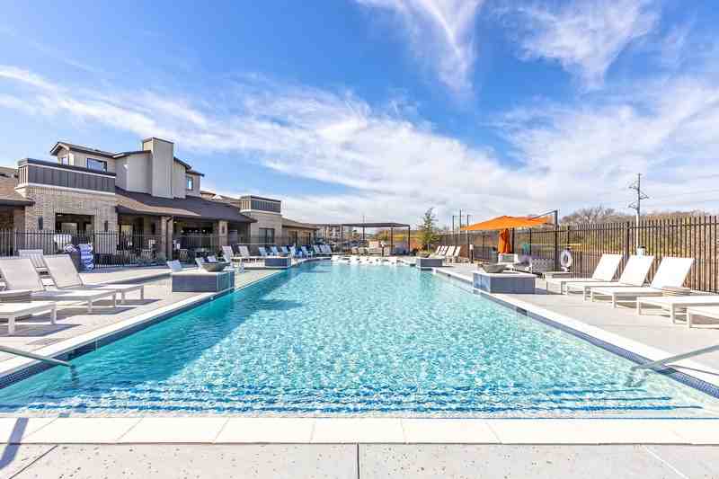 The Fitzroy Village Creek Apartments 200 Village Creek Pkwy, Burleson