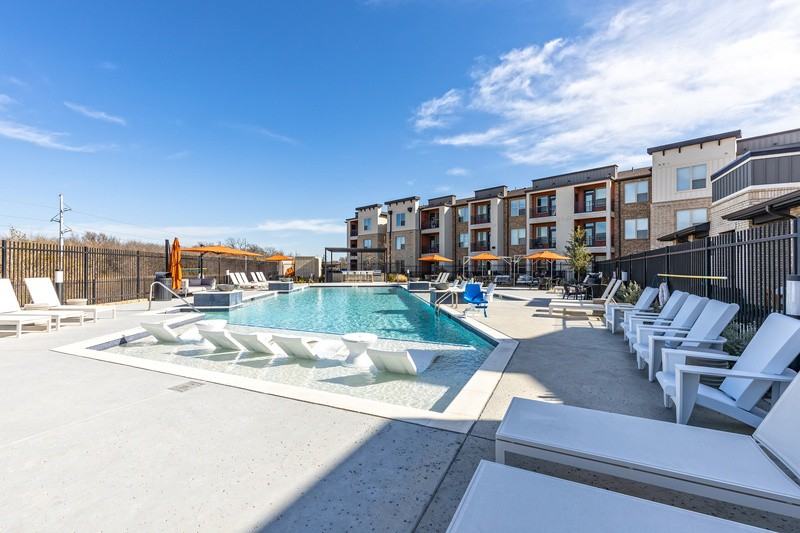 The Fitzroy Village Creek Apartments 200 Village Creek Pkwy, Burleson