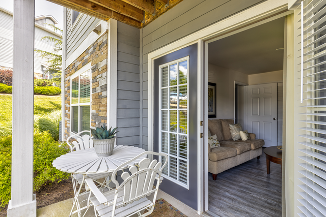 Vantage Pointe at Marrowbone Heights Apartments 1164 Vantage Pointe