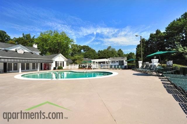 Stoneledge Apartments 1421 Roper Mountain Rd, Greenville, SC 29615