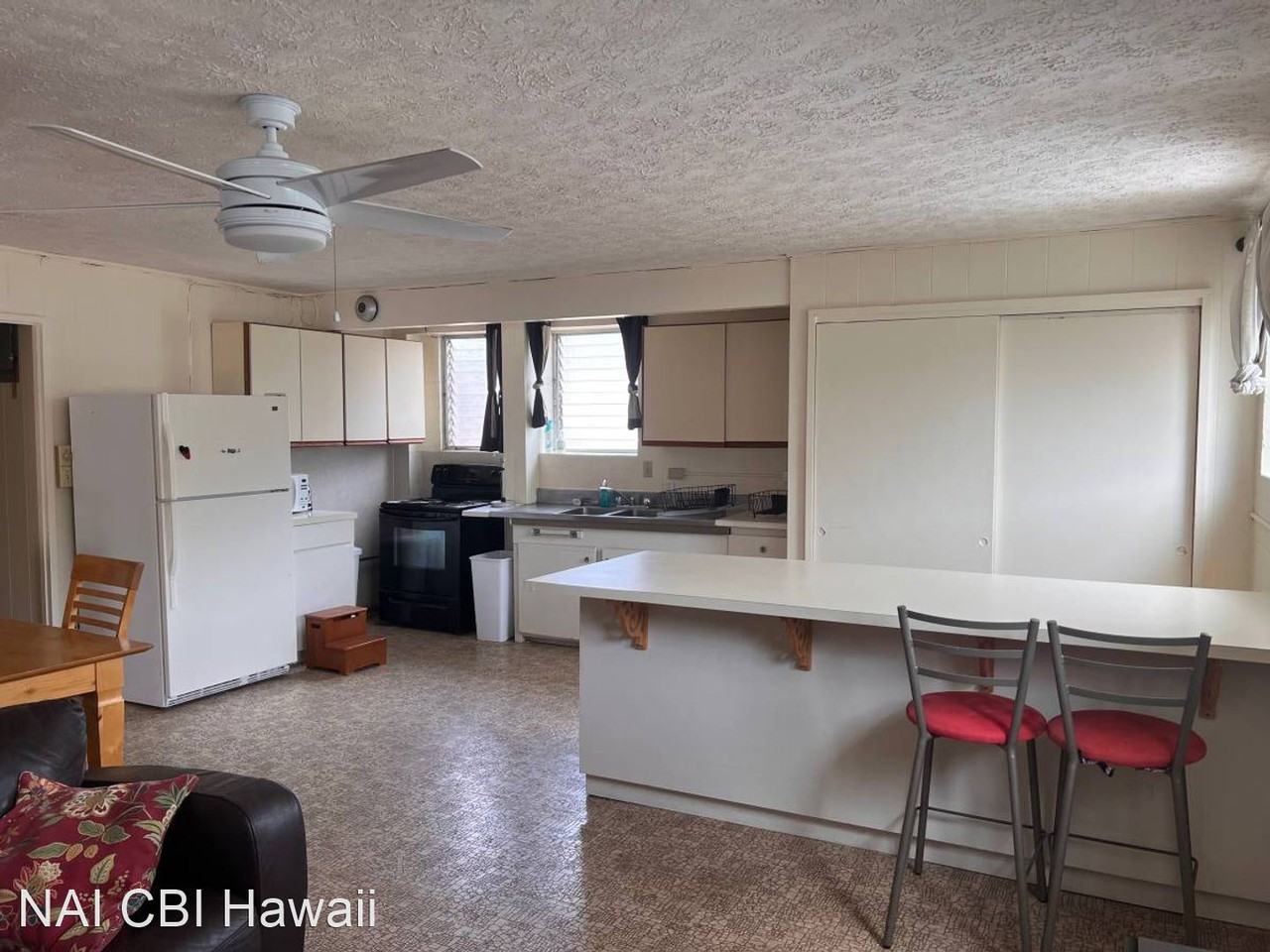 YEE AHINAHINA 3229 Ahinahina Place Apartments in Kaimuki, Urban