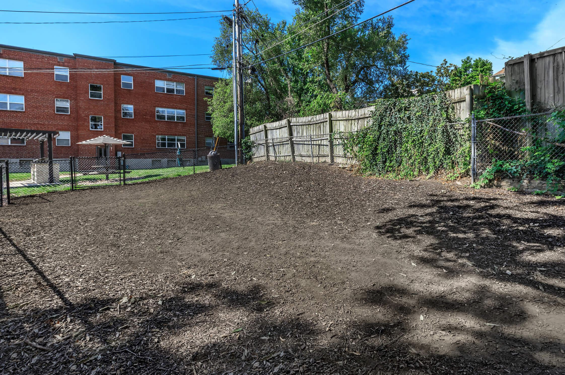 Infinity at Plaza West Apartments 4440 Roanoke Pkwy, Kansas City, MO