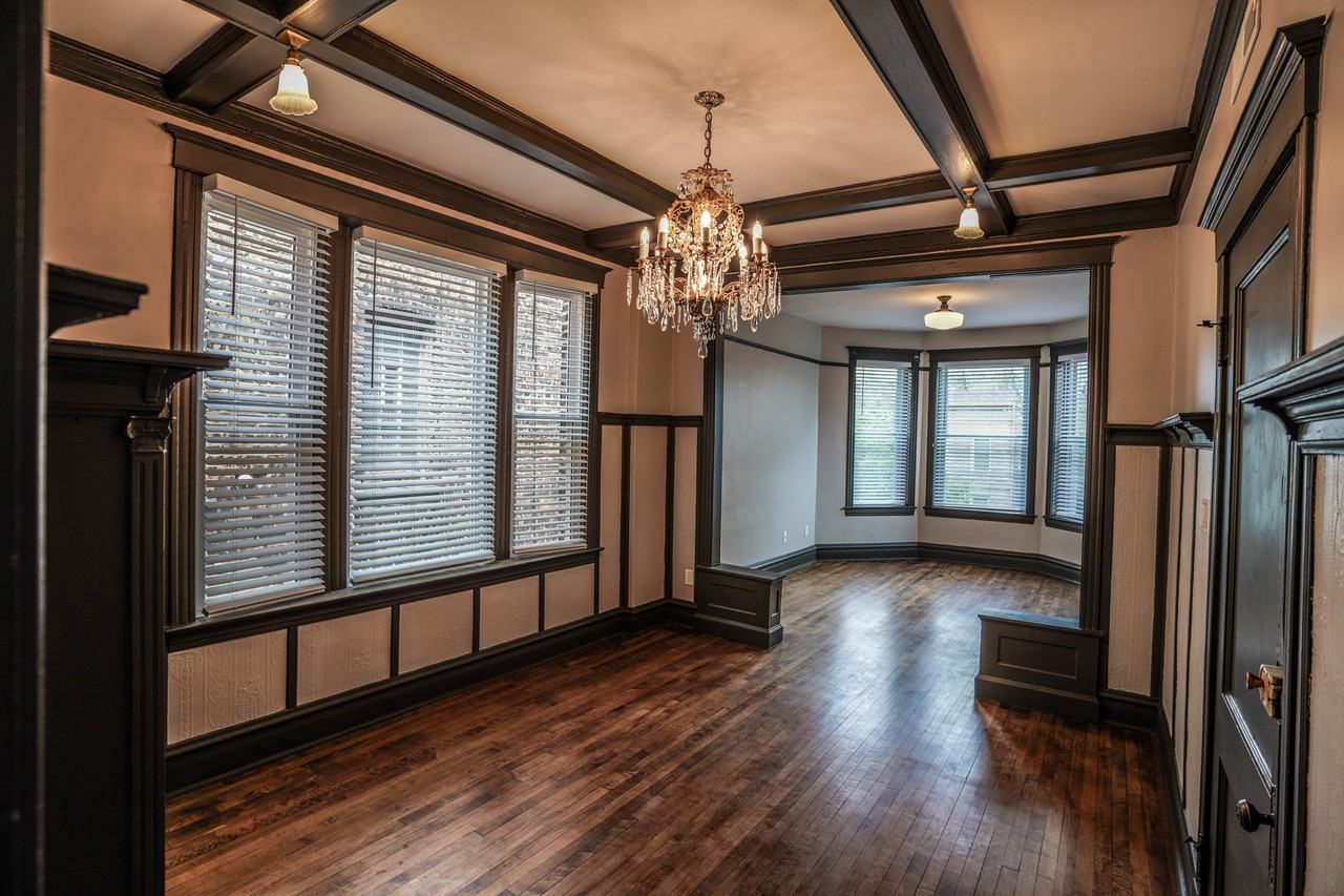 836 North Maplewood Avenue, Chicago, IL 60622 3 Bedroom Apartment for