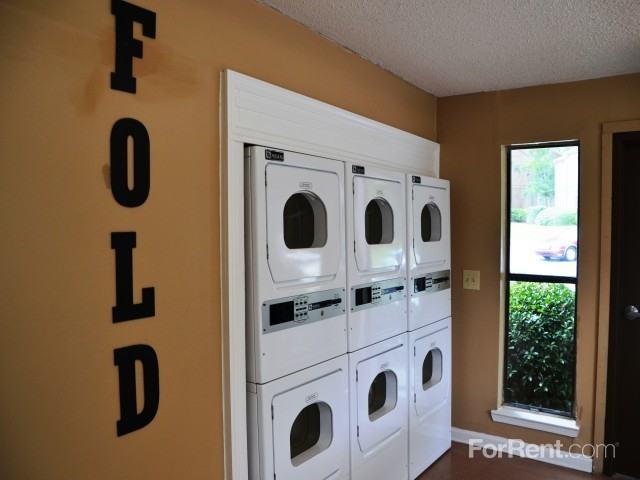 Hidden Lake Apartments 4050 Rd, Union City, GA 30291 Zumper