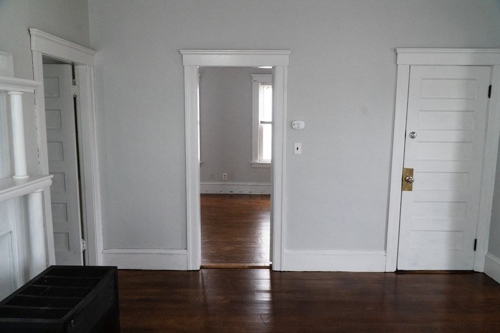 16 Ashmont Ave 2, Worcester, MA 01610 3 Bedroom Apartment for 1,500