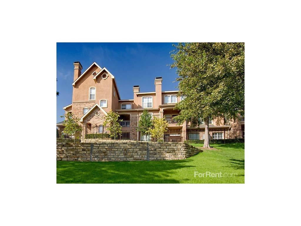 Archstone at MacArthur Apartments 1100 Hidden Ridge Drive, Irving, TX