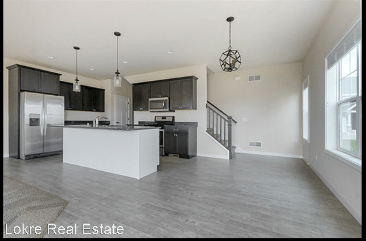 Beautiful 3 bed condo AVAILABLE NOW Apartments 6820 Redspire Ln